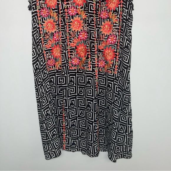 Savanna Jane Dress Women’s Size Large Black White Embroidered Floral Rayon - Picture 4 of 8